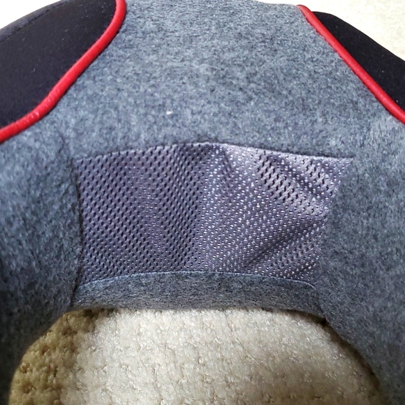 Homedics Neck and Shoulder Massager, 2 speeds + Heat - Picture 11 of 12